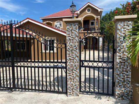 Partially Furnished House in Rhyne Park Village, .